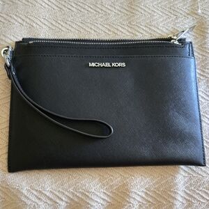 Michael Kors Clutch
